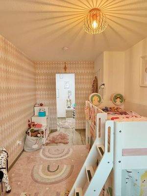 Kinder-/Schlafzimmer 1 mit Ankleide OG