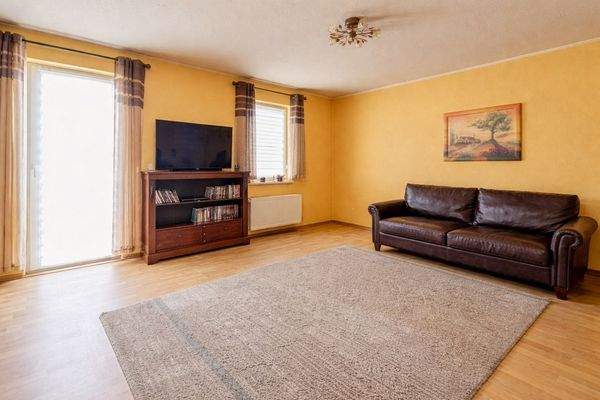 EG - Wohnzimmer  - Haus links