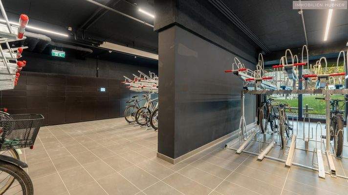 Fahrradraum : Postboxen