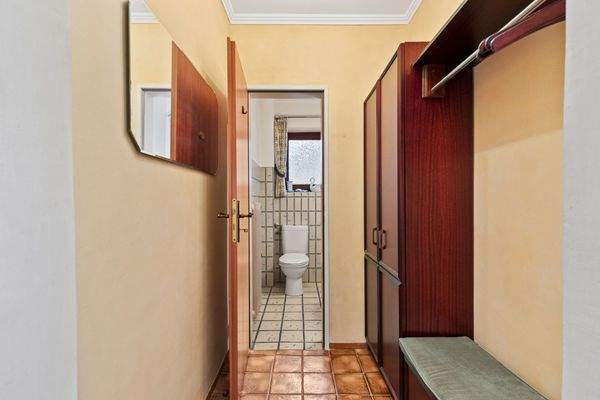 Garderobe & Gäste-WC