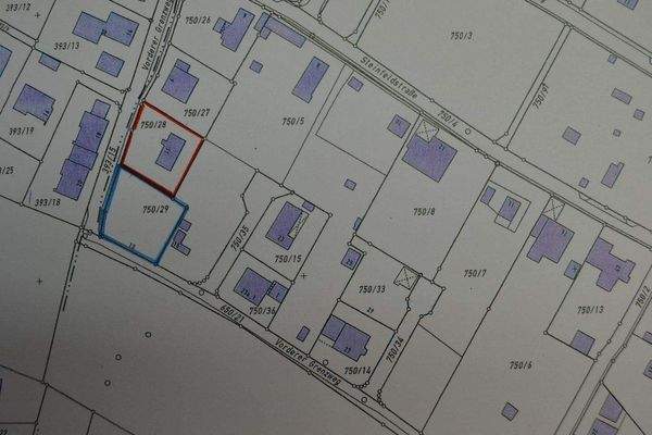 Lageplan f. Flur-Nr. 750/28 - rot umrahmt