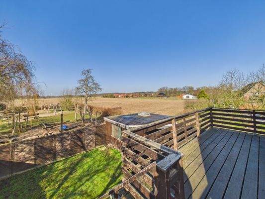 CAM04911G0-PR0054-STILL012