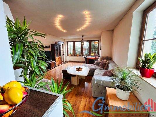 Großes offenes Wohnzimmer