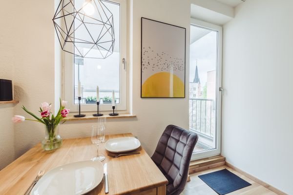 living room/ kitchen