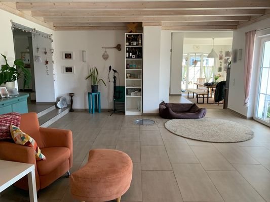 Wohnzimmer 1. Wohneinheit EG