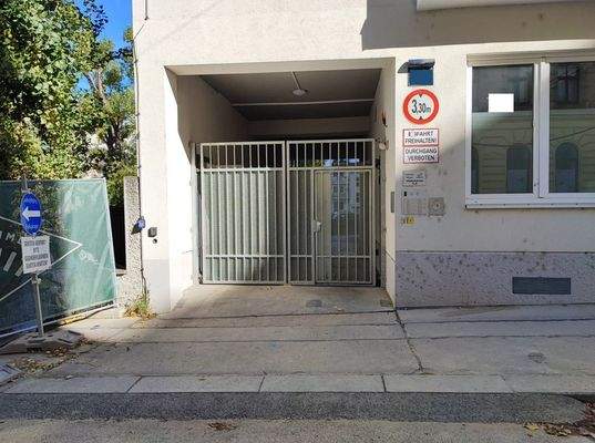 Einfahrt Kriehuberga