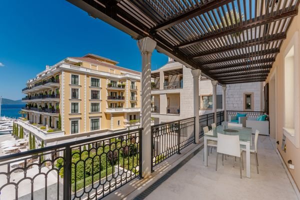 3 - Tivat, Porto Montenegro – four-bedroom apartme