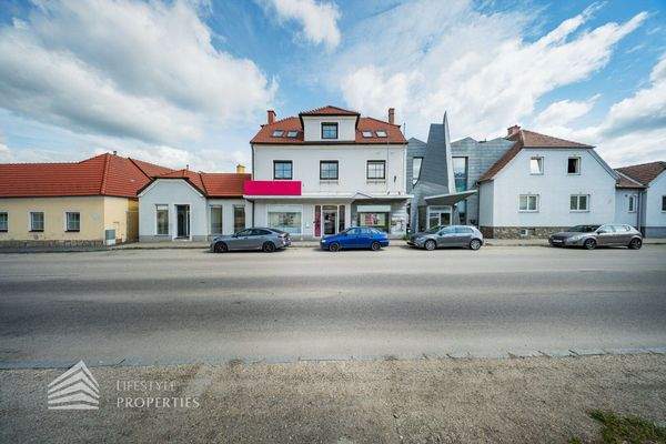 Großzügige Wohnung mit Terrasse in zentraler Lage von Horn by Lifestyle Properties GmbH