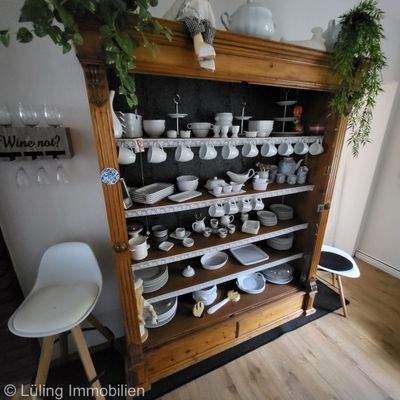 Esszimmerschrank im Küchenbereich