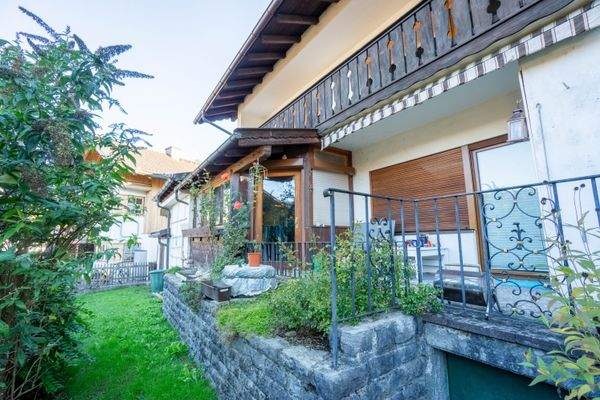 Terrasse mit Wintergarten