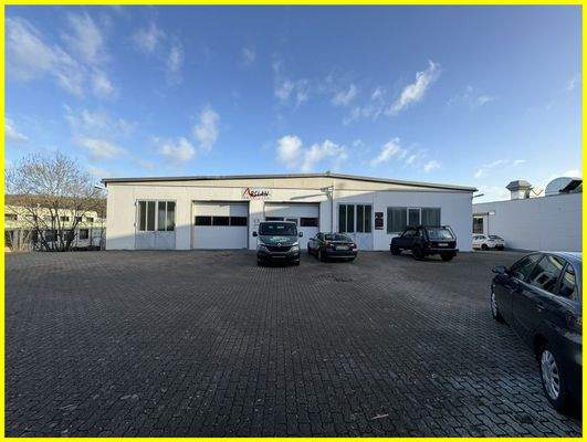 Rückansicht mit Toreingang