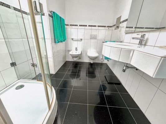 Tageslichtbad obere Etage