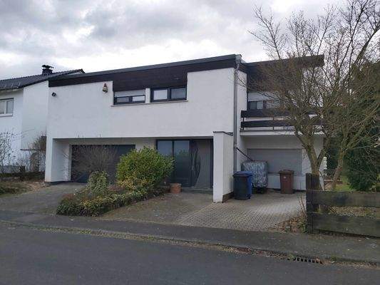 Frontansicht Strasse.jpg