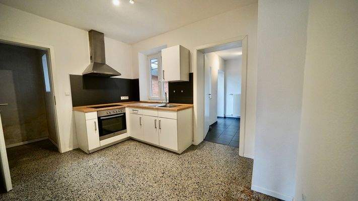 Küche EG Richtung  seitl.  Ausgang