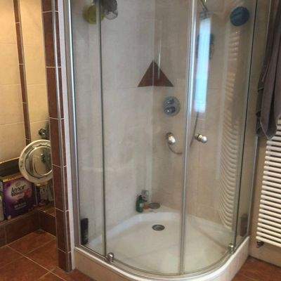 Dusche OG.jpg