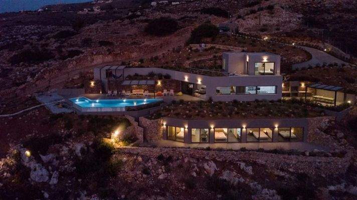 Kreta, Kokkino Chorio: Traumvilla mit makelloser Aussicht mit einer privaten Bucht zu verkaufen