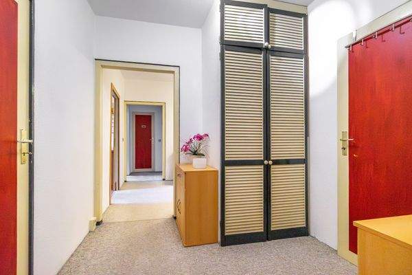 Mittelflur Ansicht von Eingangstür