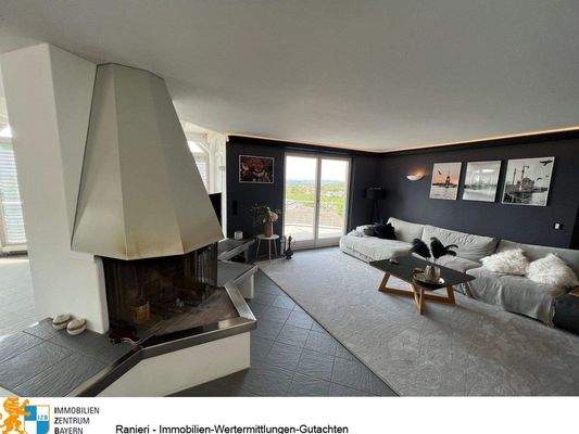 Wohnbereich mit Kamin