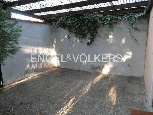 Überdachter Freisitz