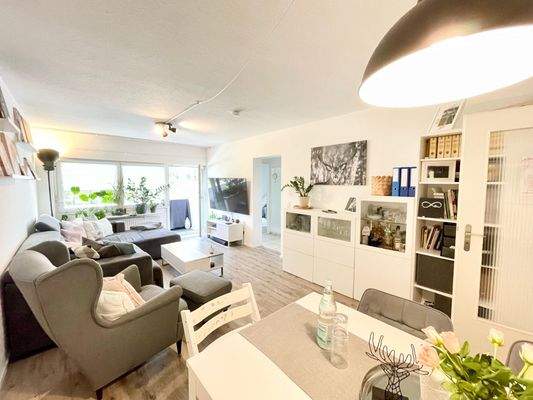 helles Wohn-Esszimmer