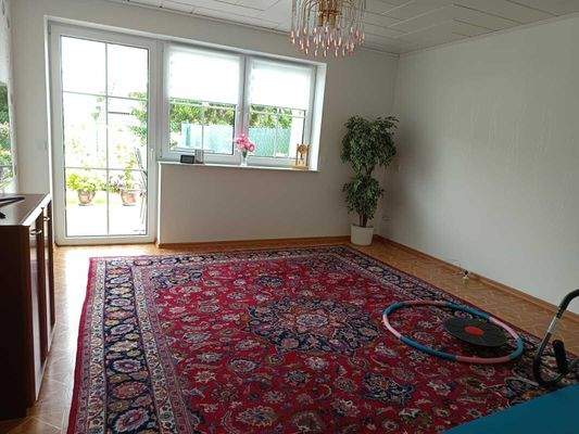 UG Wohnzimmer mit Terrasse