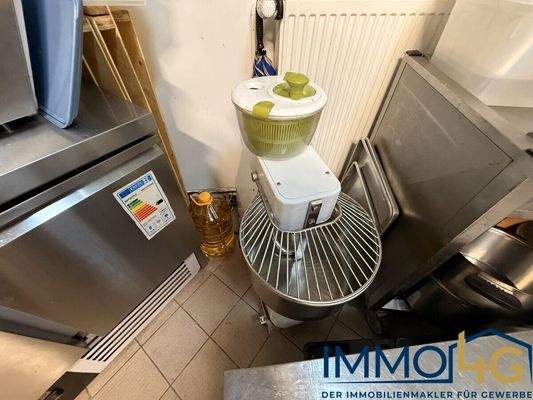 02708859-b198-4970-8932-44b48e2476df