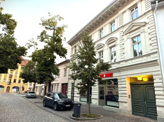 Straßenansicht Wohnhaus