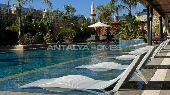 Properties within Walking Distance of Beach in Alanya
