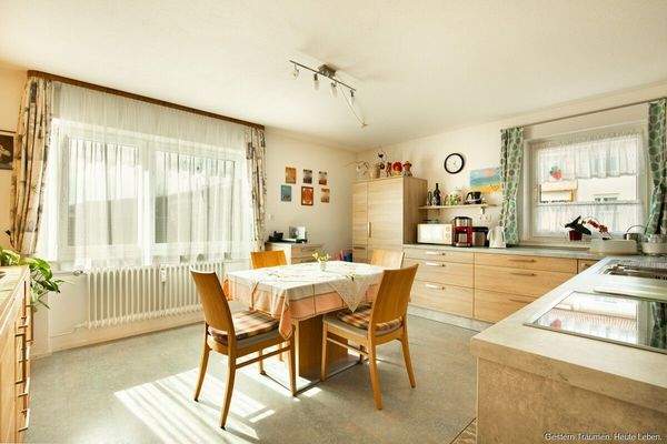 Esszimmer + Küche Obergeschoss (Bild 2)