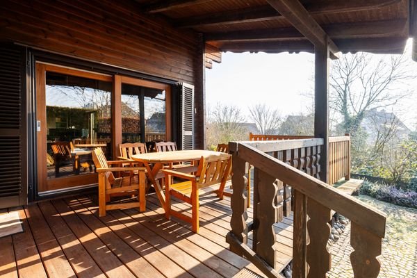 überdachte Terrasse