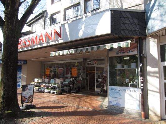 ÜBERDACHTER UND BELEUCHTETER AUßENBEREICH