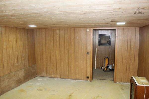 Kellerräume / Lager unter der Villa