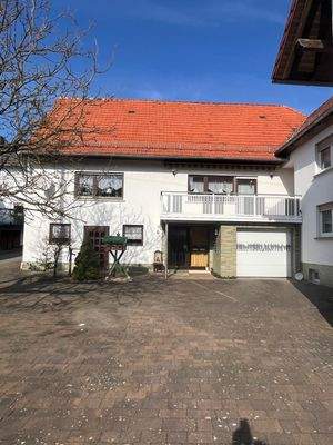 Hausansicht Vorderseite nah