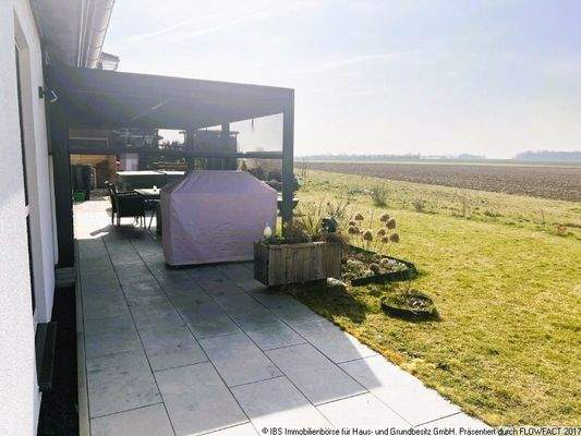 überdachte Terrasse