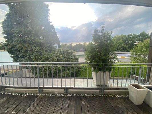 1. OG Terrasse SW Lerchenberg HH-Volksdorf