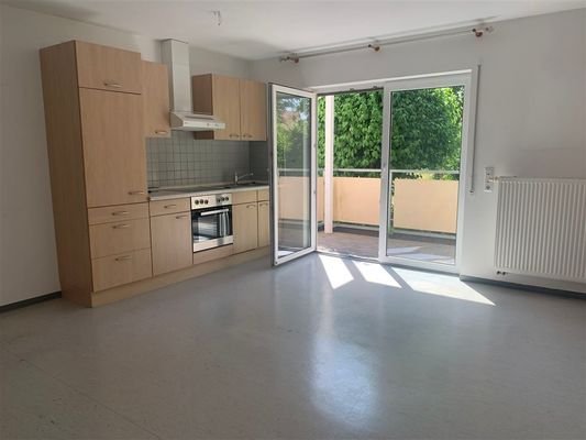 Wohnzimmer mit Küchenzeile