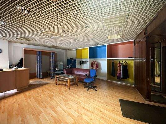 Ladenlokal 1.OG Näherei 