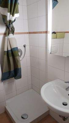 Duschbad, neu jetzt mit Duschkabine