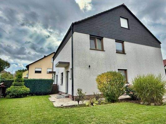 Seitenansicht Doppelhaushälfte