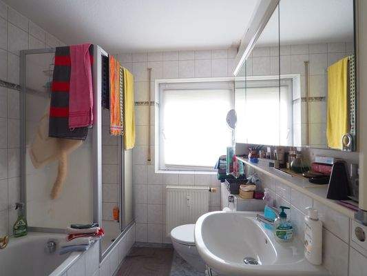 Tageslichtbad im Erdgschoss