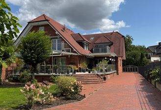 Rückseite / Terrassen