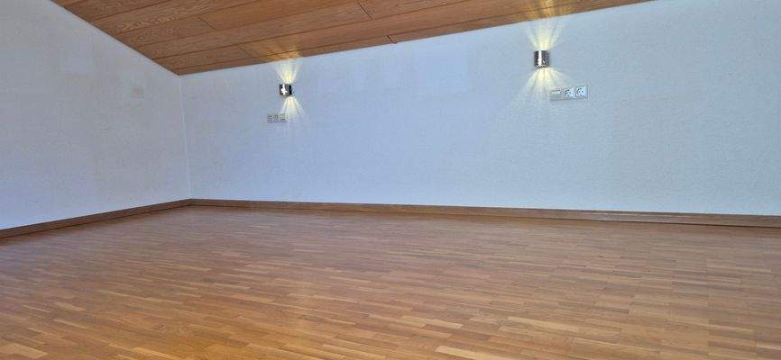 Schlafzimmer im 1 OG