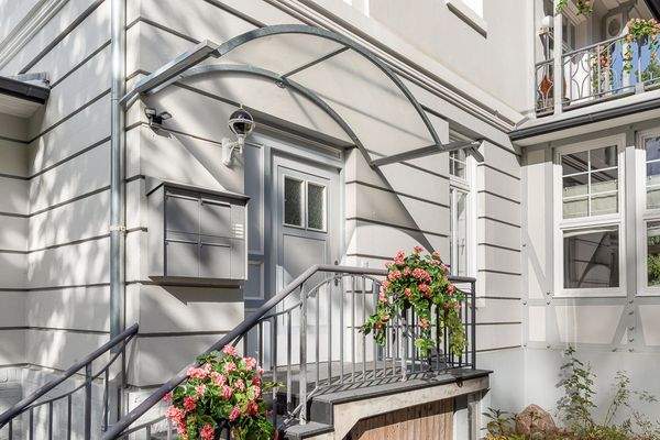 Eingang zu den Wohnungen KG + 1.OG + DG