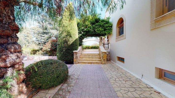 gepflegter Zugang zum Haus