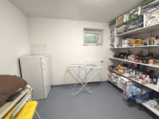 KG, eigener Abstellraum für Whg .4