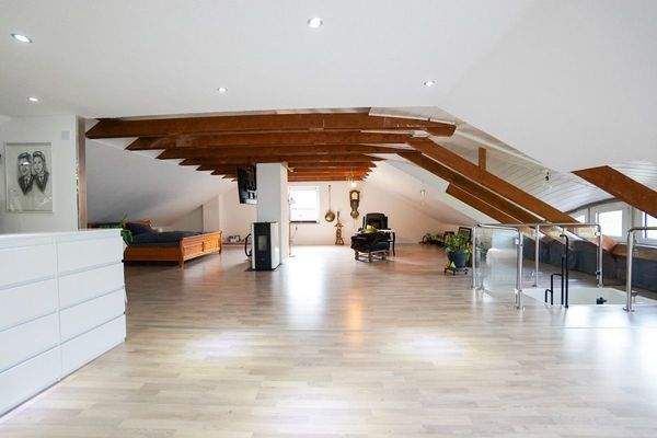 Schlafzimmer mit Ankleide