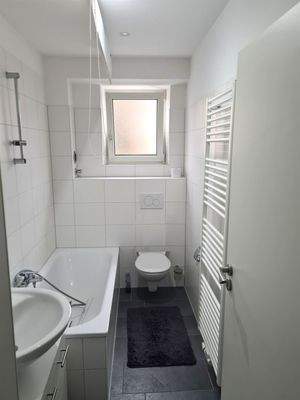 2. OG links Tageslichtbad