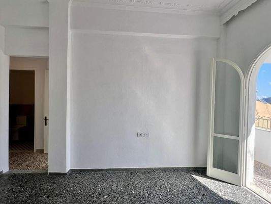 Kreta, Kritsa: Renovierte Wohnung mit Balkon zu verkaufen