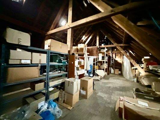 Lagerbereich im Dachspitz