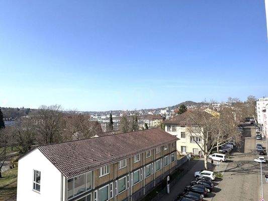 Weitläufiger Ausblick aus dem Wohnbereich